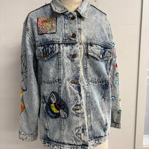 Decorated jean jacket - Picture 2 of 8